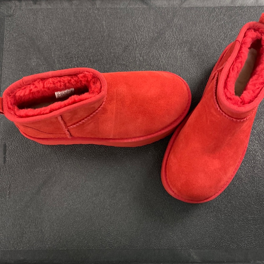 UGG Classic Ultra Mini Platform Suede Boots